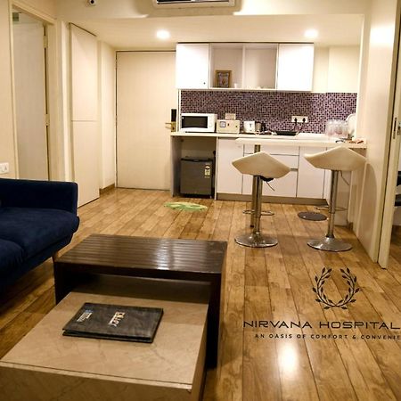 Rajhans Belliza Luxurious Studio Apartment Surat Exterior foto